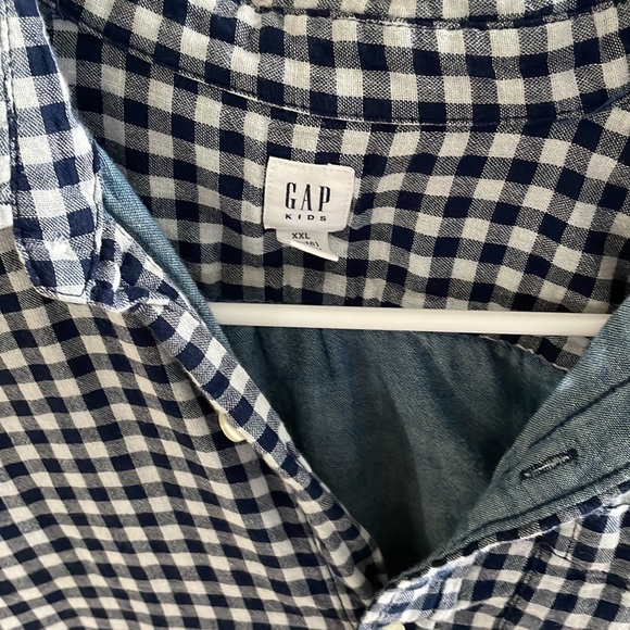 Gap kids button down - Picture 2 of 2